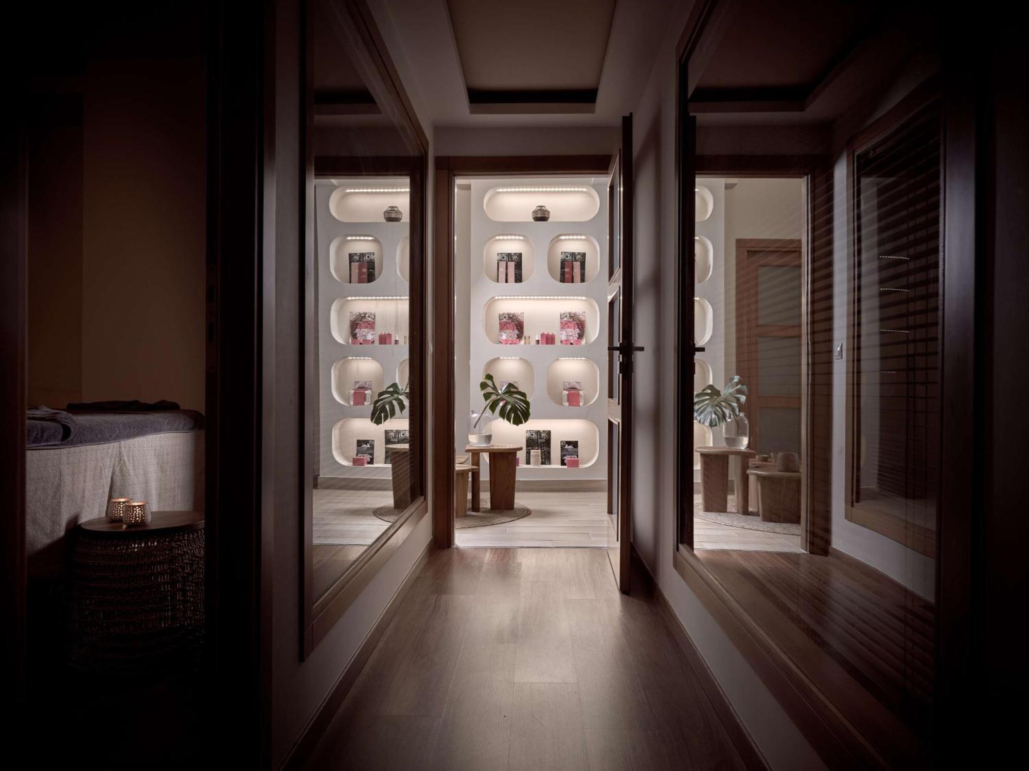 Numo Ierapetra Beach Resort Crete, Adults Only, Curio Collection Hilton Dış mekan fotoğraf