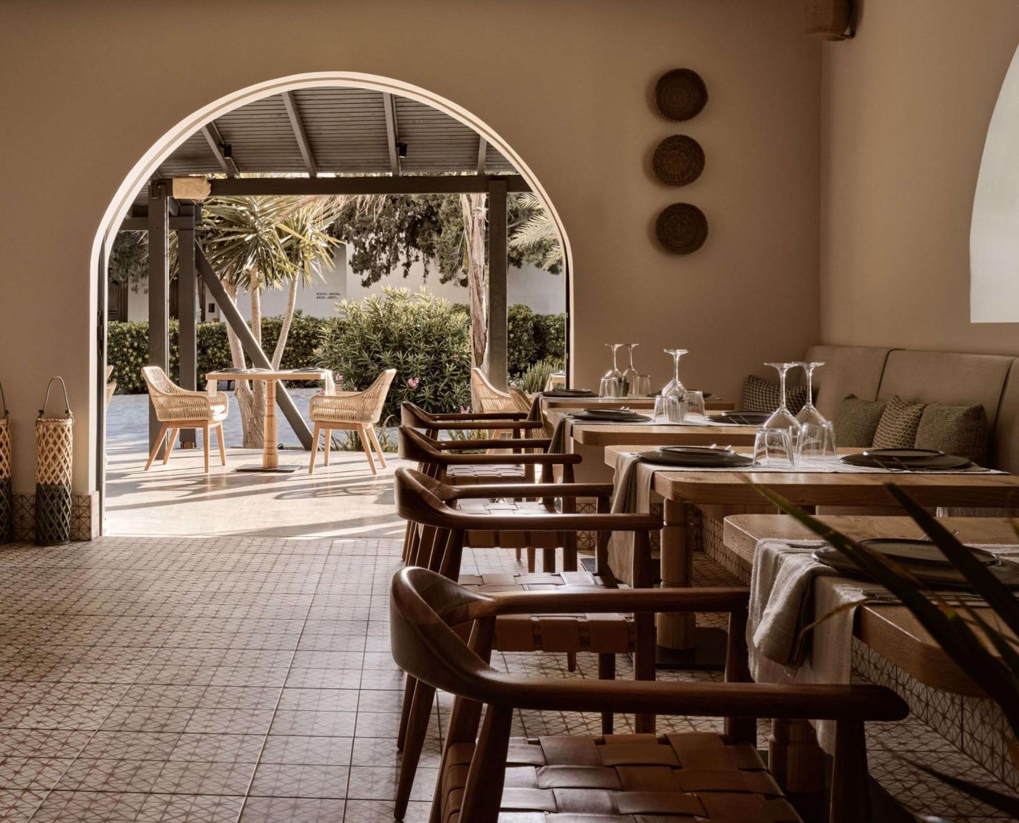 Numo Ierapetra Beach Resort Crete, Adults Only, Curio Collection Hilton Dış mekan fotoğraf