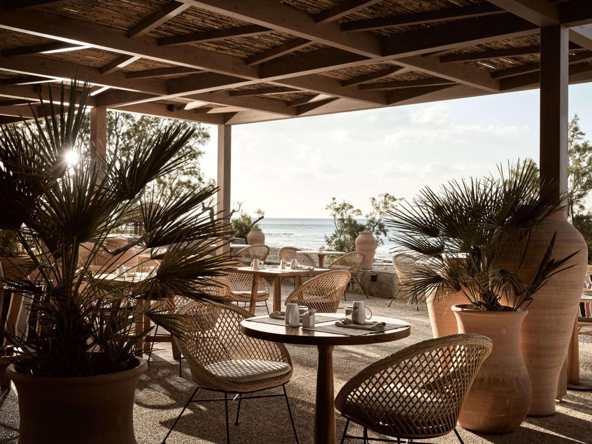 Numo Ierapetra Beach Resort Crete, Adults Only, Curio Collection Hilton Dış mekan fotoğraf